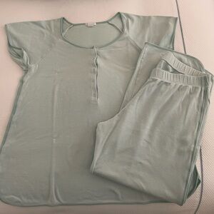 LAKE Maternity Pajamas, Green and white stripe, Size M